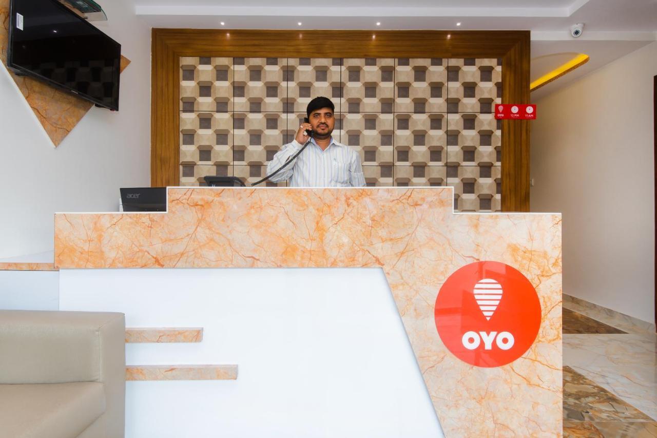 Oyo14056金拱门酒店 孟买 外观 照片